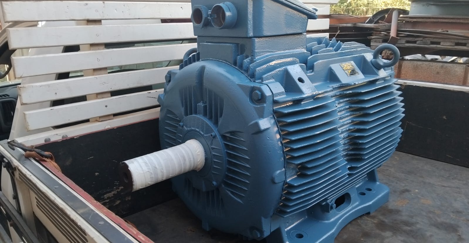 Motor elétrico industrial recuperado pela GM, pronto para entrega